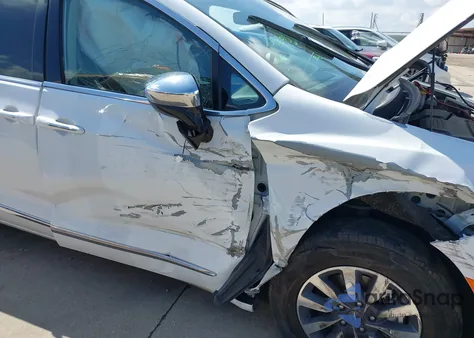 2023 Chrysler Pacifica Limited from USA, damaged, VIN 2C4RC1S75PR559106